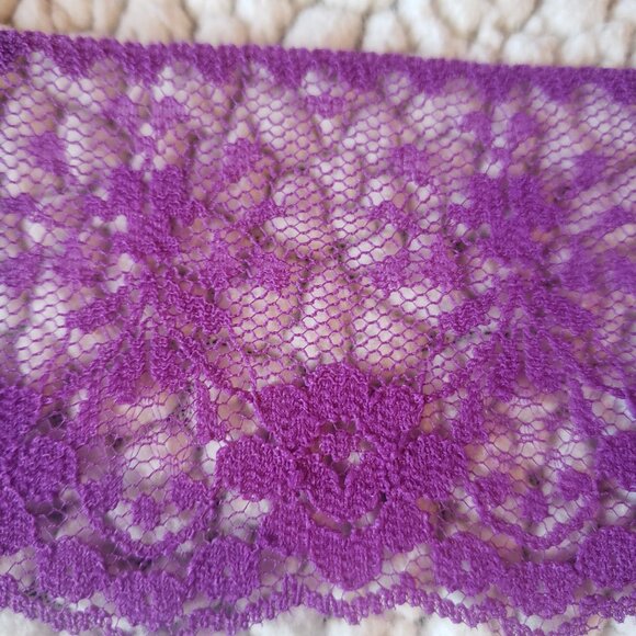 Chantilly Lace Trim - 2.5" x 10 yards - Violet Purple - Floral - Picture 1 of 4